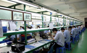 2011全新亮点 OEM数码产品通用mini车充，iPhone/iPad一充即享